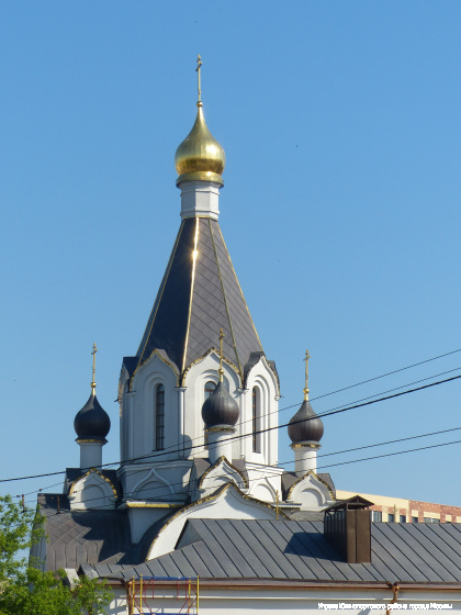 Храм в честь святых равноапостольных Мефодия и Кирилла, учителей Словенских на Дубровке